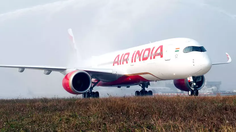 Maharashtra: मुंबई हवाई अड्डे पर व्हीलचेयर नहीं मिलने से बुजुर्ग की मौत, एयर इंडिया ने दी सफाई