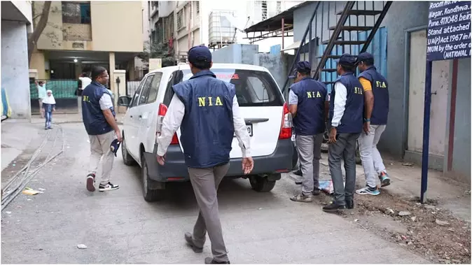 Bengal: बंगाल में ईडी के बाद अब एनआईए टीम पर हमला, गाड़ी में तोड़फोड़, दो अधिकारियों को मामूली चोटें