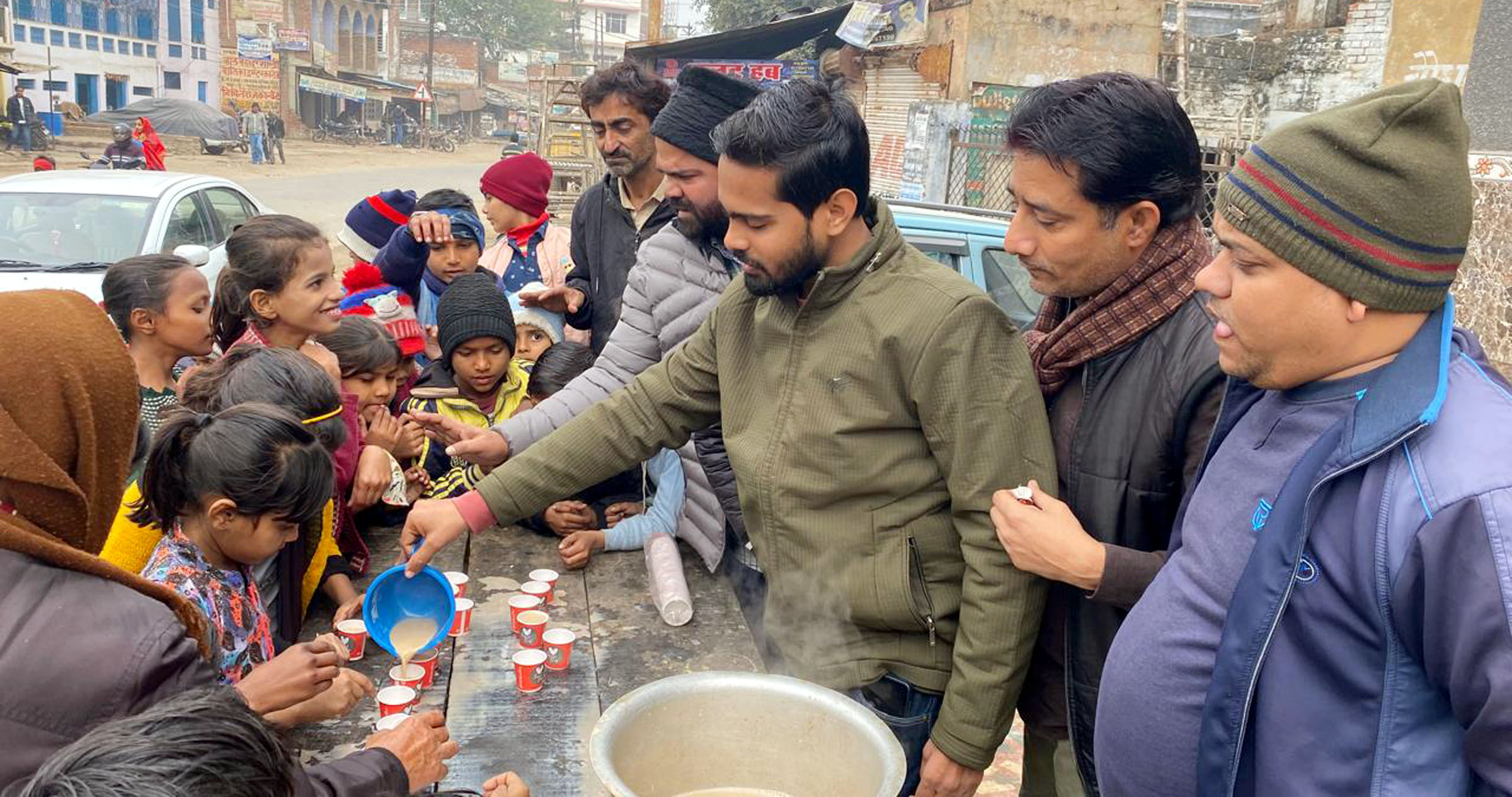 अली को साहस व न्याय के लिए किया जाता याद, खलीफा के जन्मदिन पर हुआ लंगर