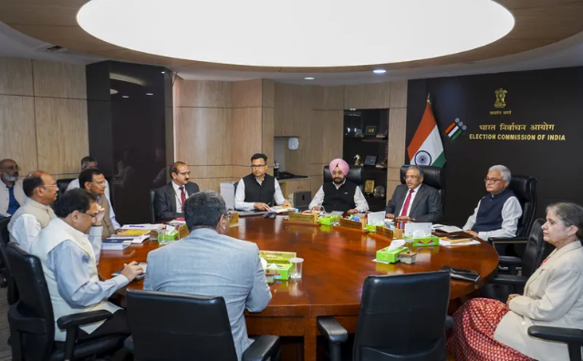 वोटर कार्ड को आधार से जोड़ने की प्रक्रिया होगी शुरू
